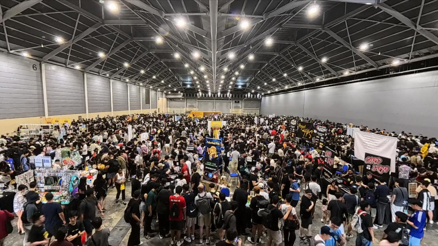 Card Shows in Singapore - Card Show Crowd
