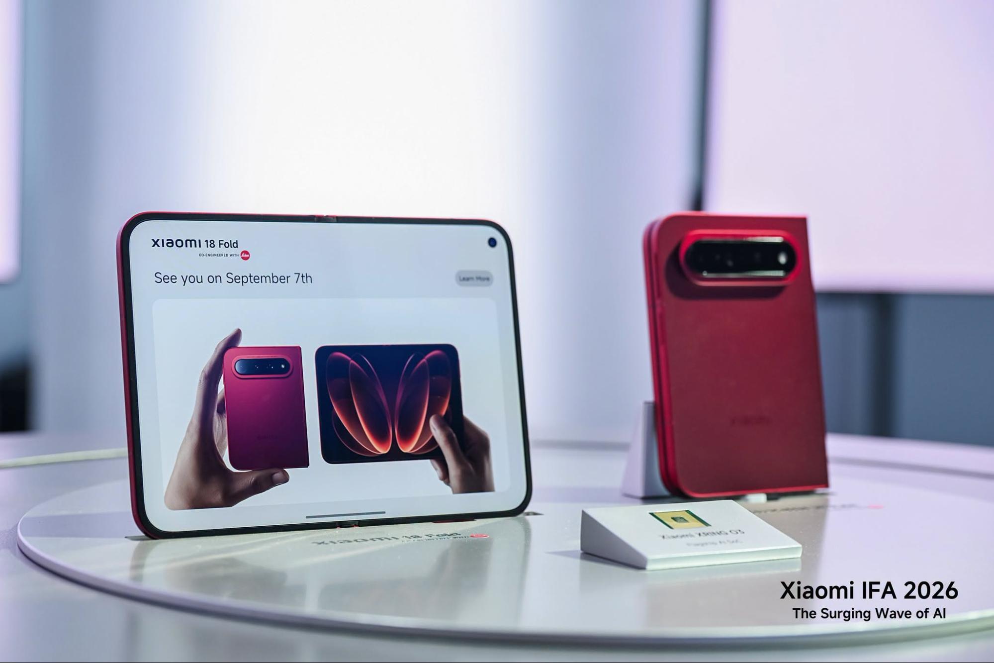 Foldable Phones - Xiaomi 18 Fold