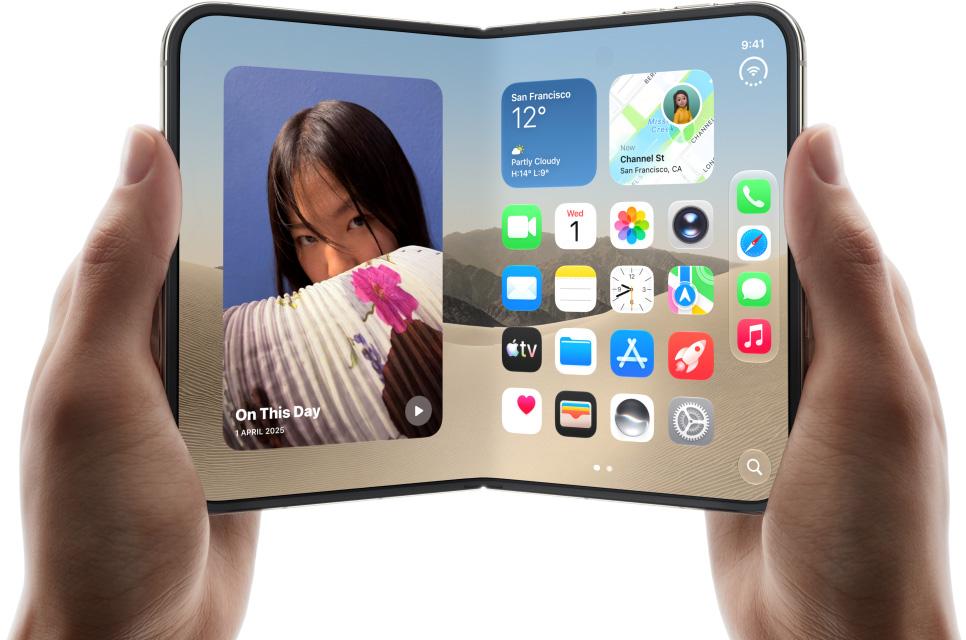 Foldable Phones - iPhone Duo