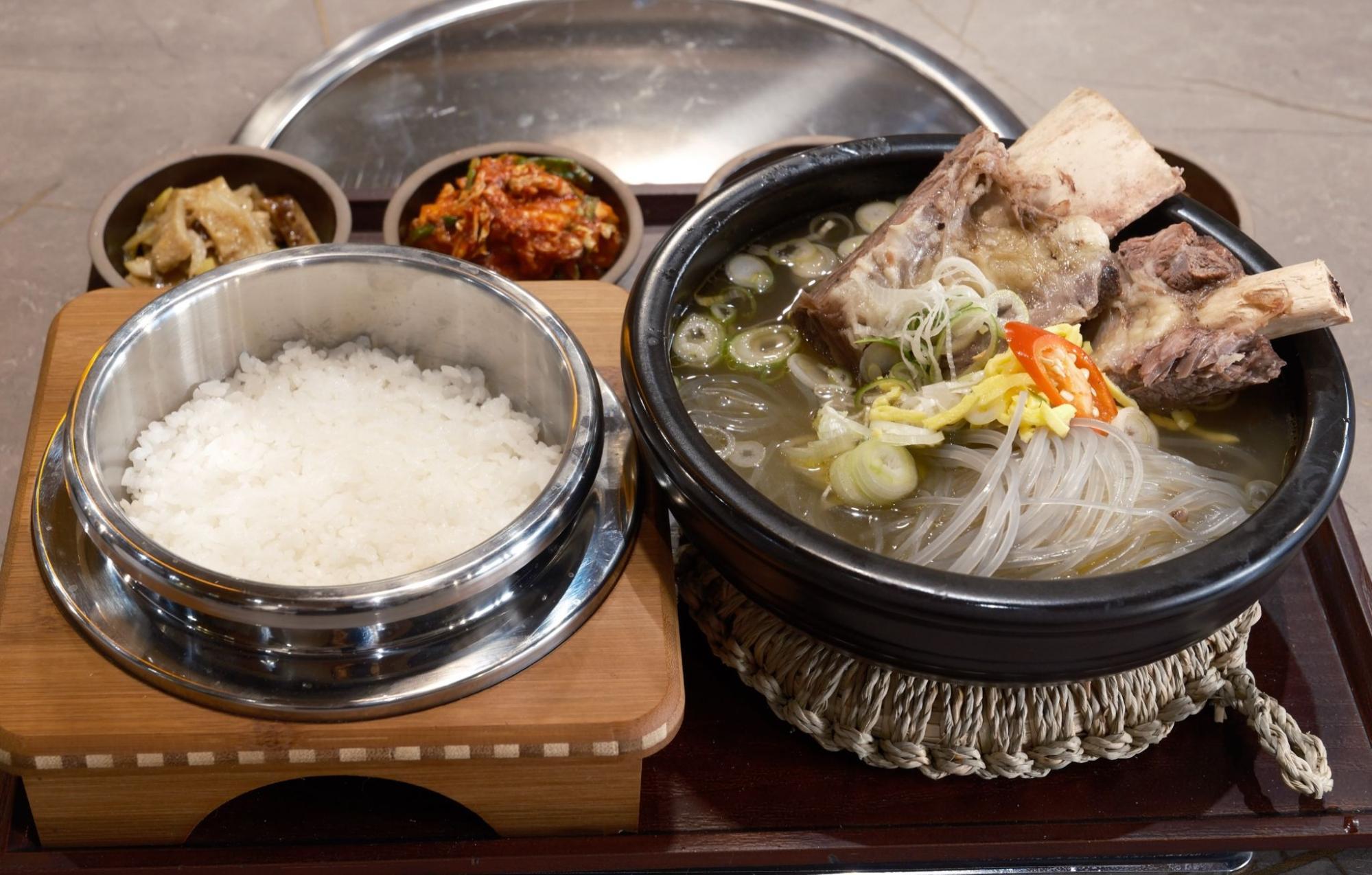 Dolpan Hwajoo