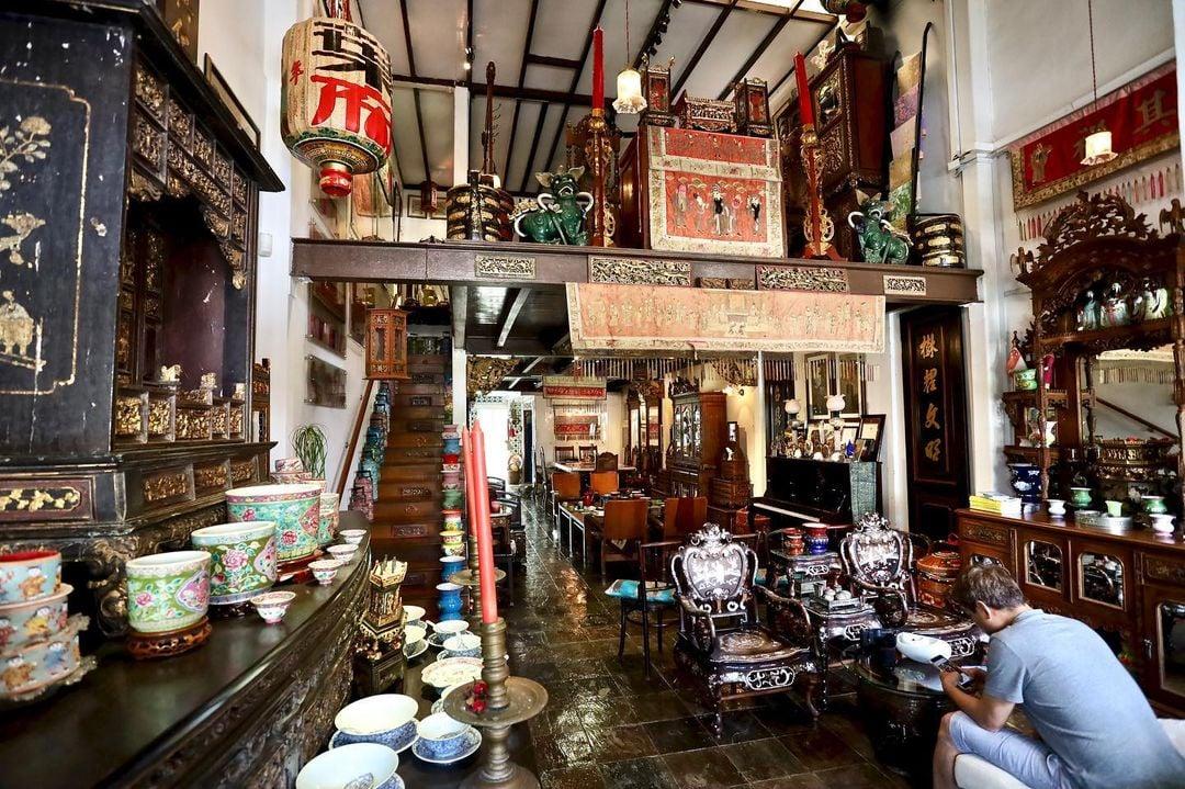 the intan peranakan museum singapore interior