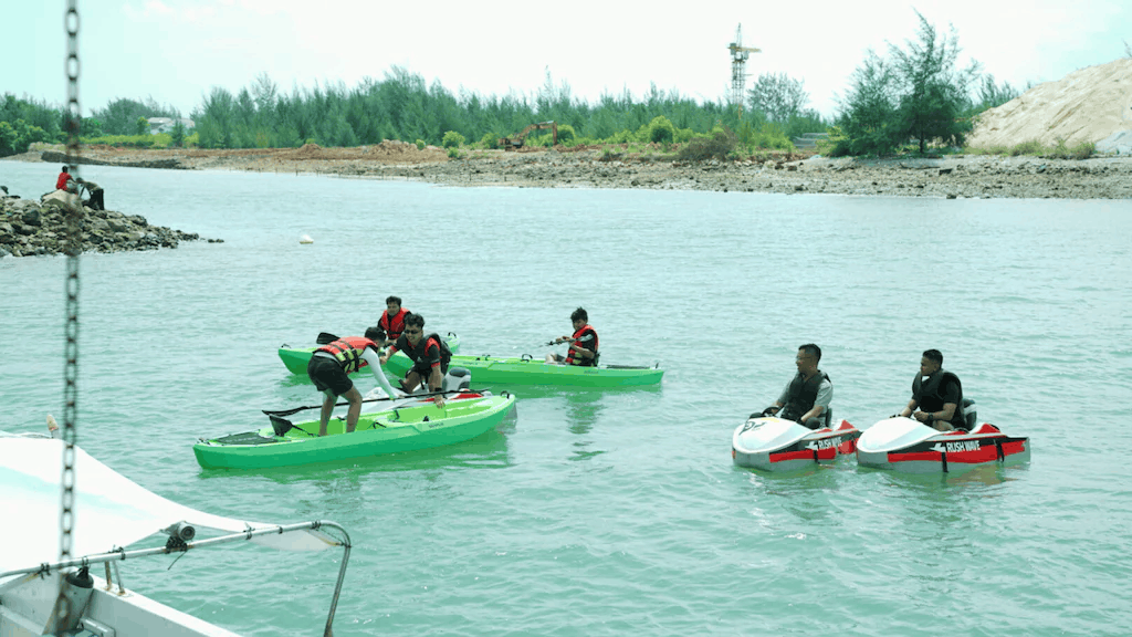 gallia phinisi water sports