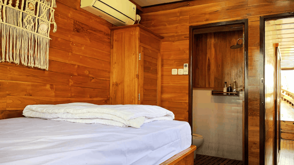 gallia phinisi room