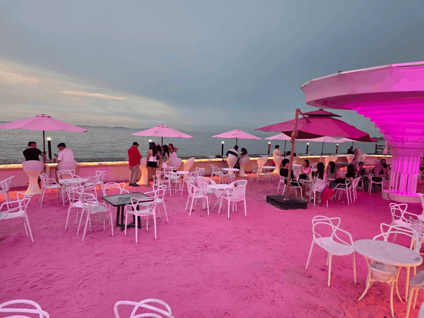 gallia phinisi beach club 