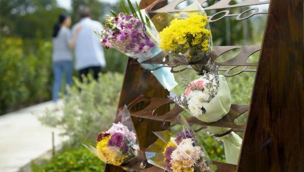 Flower stand