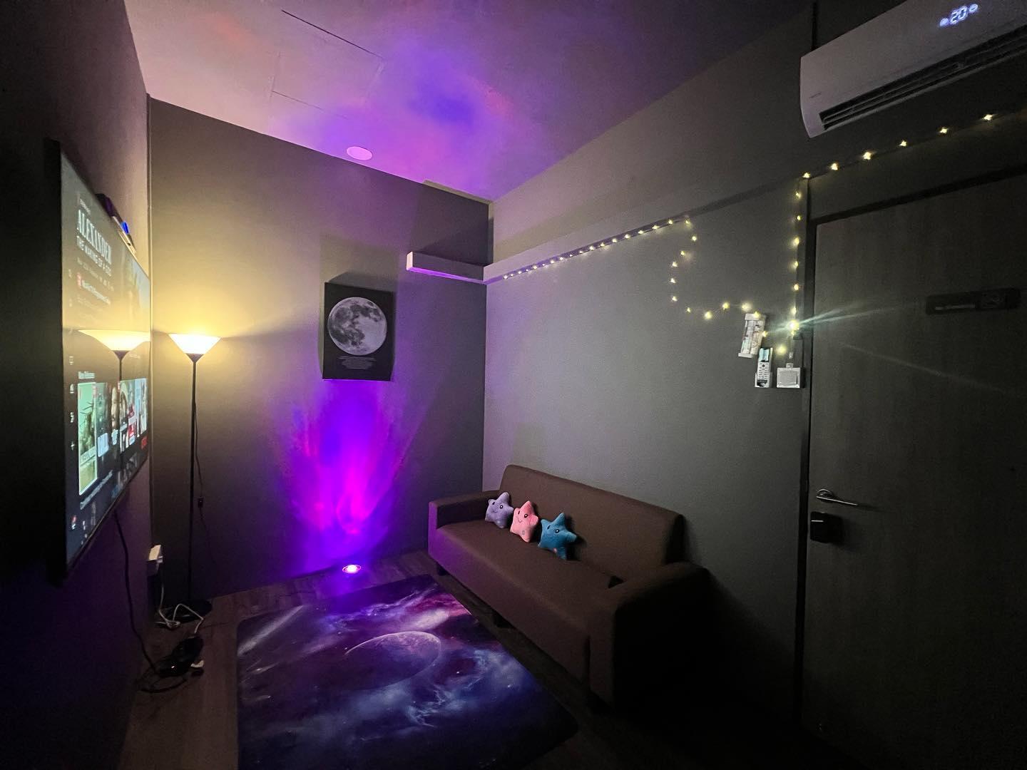 The Social Chamber - Space Room