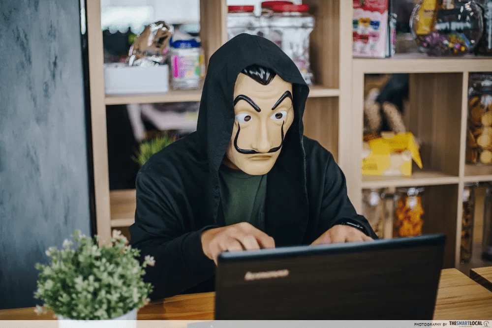 Scammer