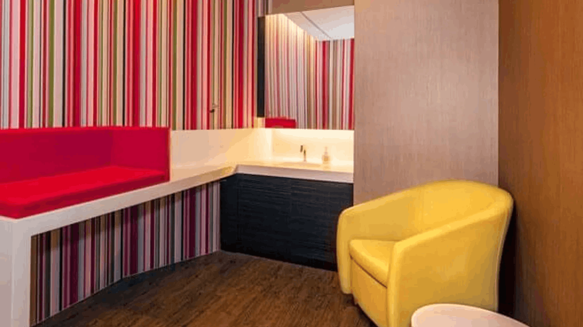 nursing room - the shoppes at marina bay sands nursing room