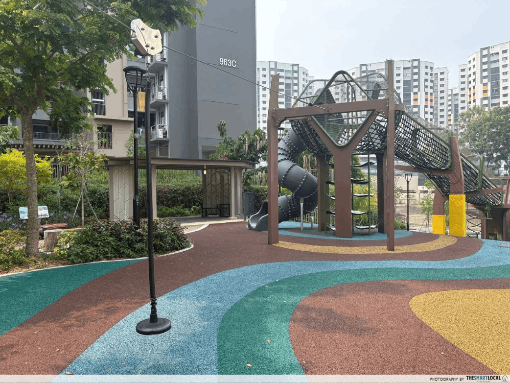 tampines playground - zipline
