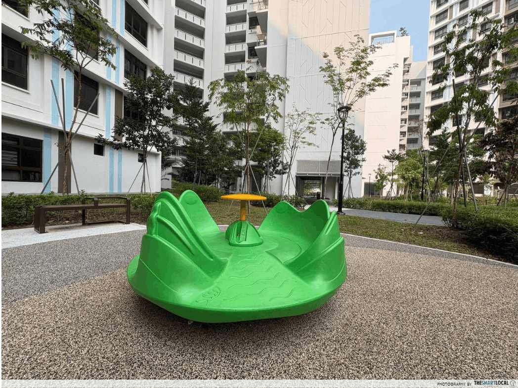 tampines playground - carousel