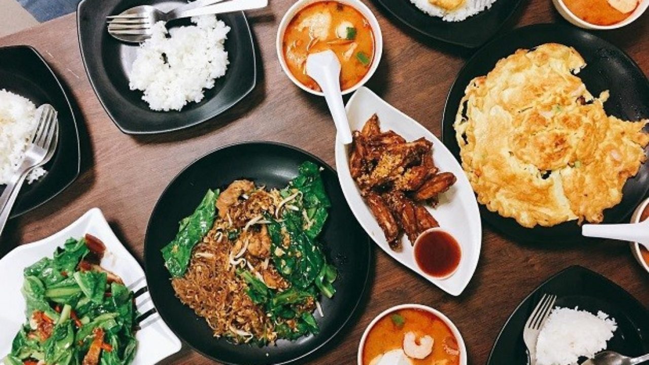 6 Food Stalls In Singapore S Sleaziest Buildings That Only Became Popular By Word Of Mouth